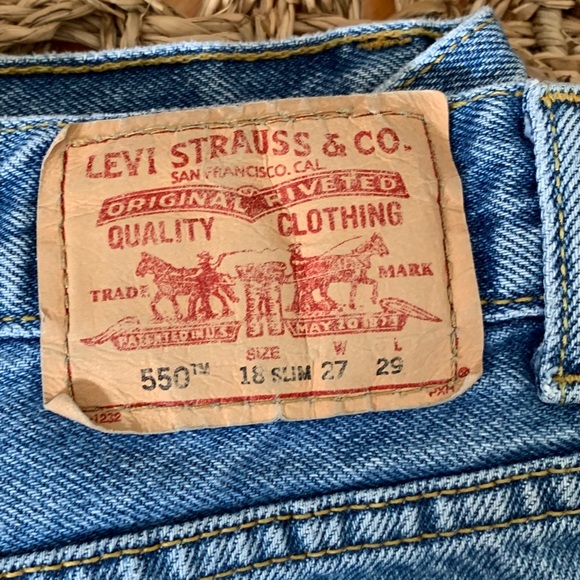 Levi Strauss 550 Vintage Jeans - Picture 6 of 9